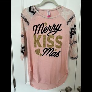 No Boundaries Junior Girls Christmas Shirt Size 7-9 NWT